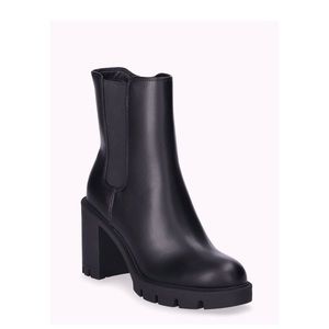Scoop Women’s Lug Sole Chelsea Boots black